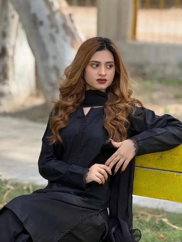 Black_Straight_Fit_Kurta_Set_for_Women