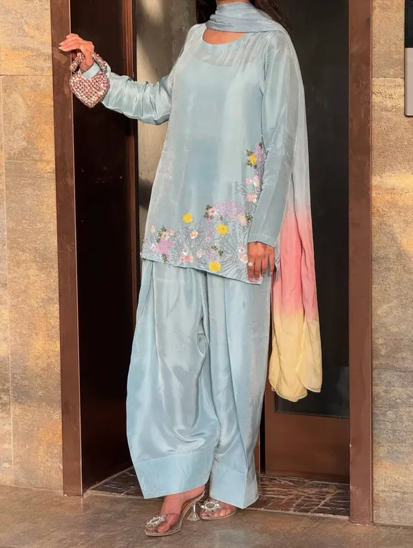 Light_Blue_Embroidered_Kurta_Set_for_Women
