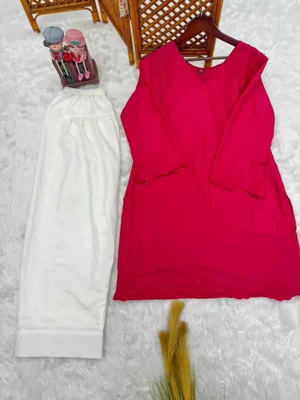 Pink_And_White_Straight_Kurta_Pant_Set_for_Women