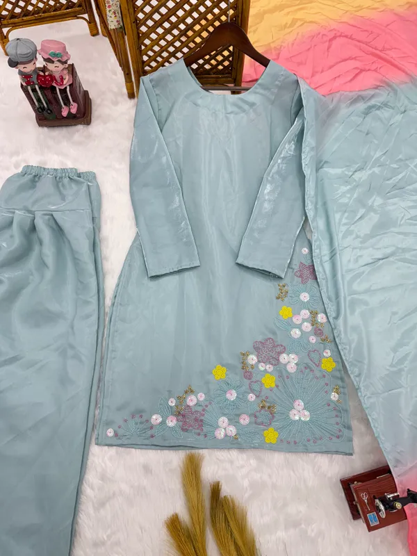 Light_Blue_Embroidered_Kurta_Set_for_Women