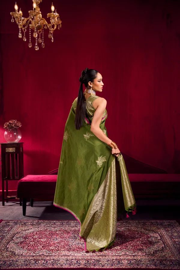 Olive_Green_Linen_Silk_Saree_For_Women_With_Contrast_Border_Banarasi_Saree_Silk_Saree