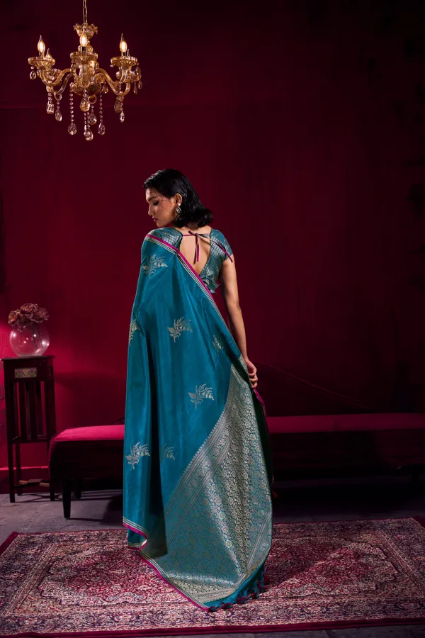 Elegant_Teal_Blue_Soft_Silk_Saree_For_Women_With_Zari_Woven_Blouse_Banarasi_Saree_Silk_Saree