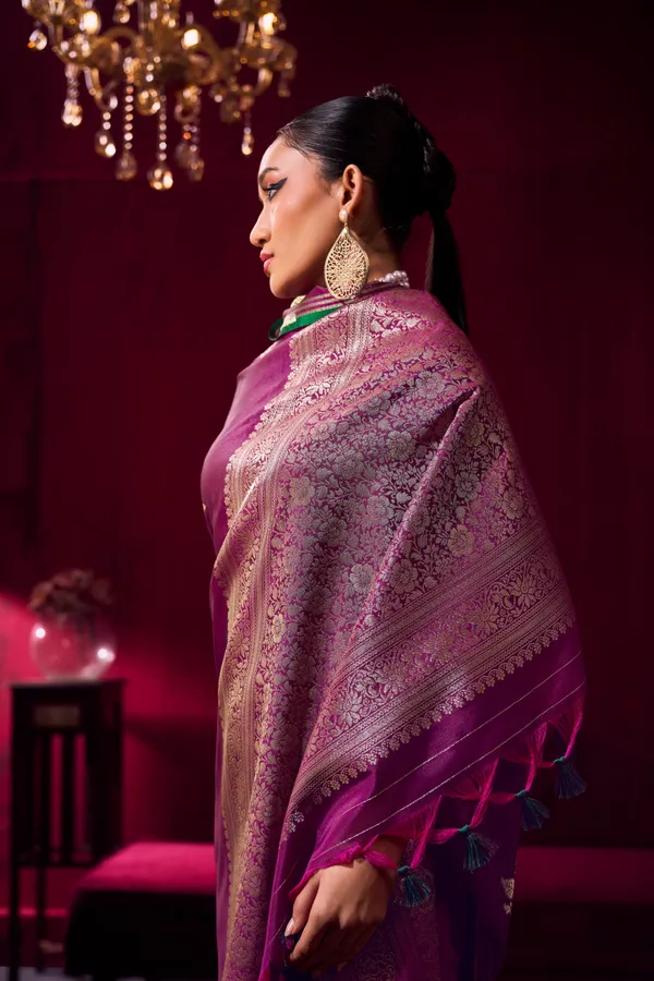 Elegant_Magenta_Purple_Soft_Silk_Saree_For_Women_With_Zari_Border_Banarasi_Saree_Silk_Saree