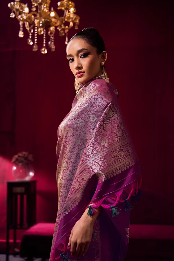 Elegant_Magenta_Purple_Soft_Silk_Saree_For_Women_With_Zari_Border_Banarasi_Saree_Silk_Saree