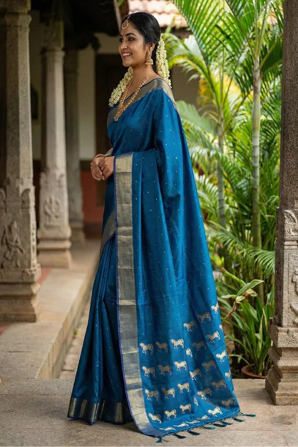 Royal_Blue_Soft_Silk_Saree_With_Golden_Zari_Border_Default_Title