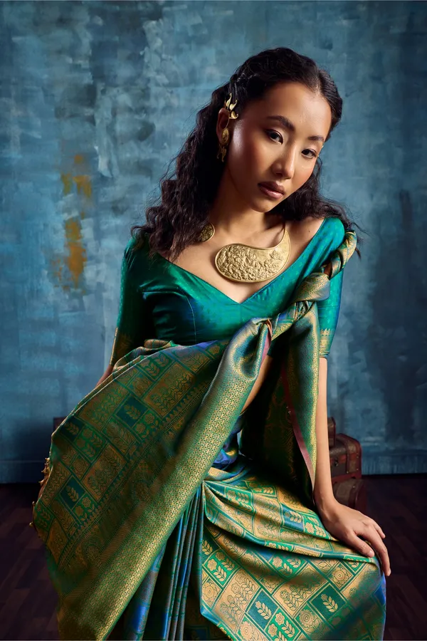 Teal_Green_Kanjivaram_Silk_Saree_With_Gold_Zari_Border_Default_Title