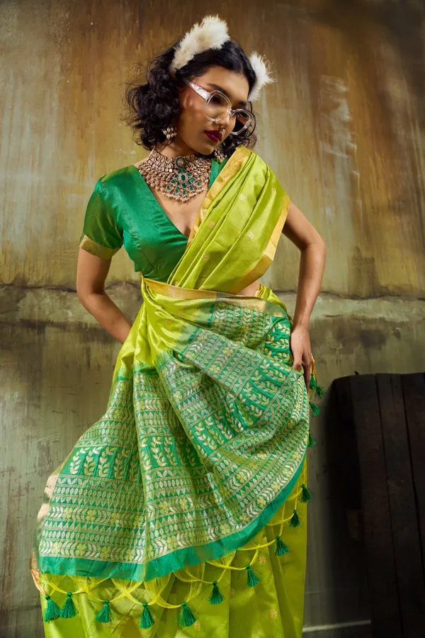 Women_S_Lime_Green_Soft_Silk_Saree_With_Rich_Woven_Pallu_Default_Title