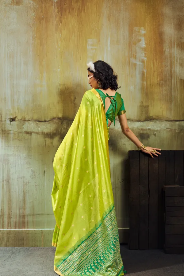 Women_S_Lime_Green_Soft_Silk_Saree_With_Rich_Woven_Pallu_Default_Title