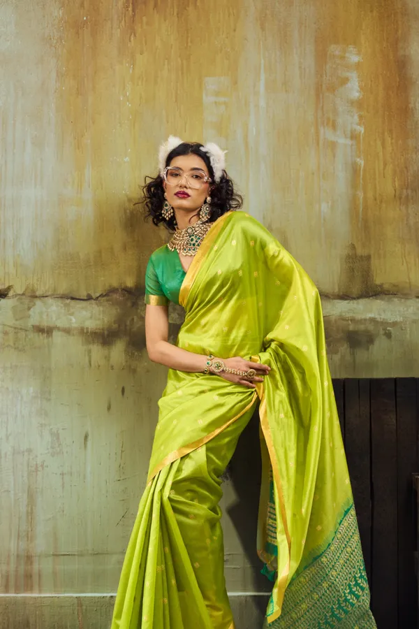 Women_S_Lime_Green_Soft_Silk_Saree_With_Rich_Woven_Pallu_Default_Title