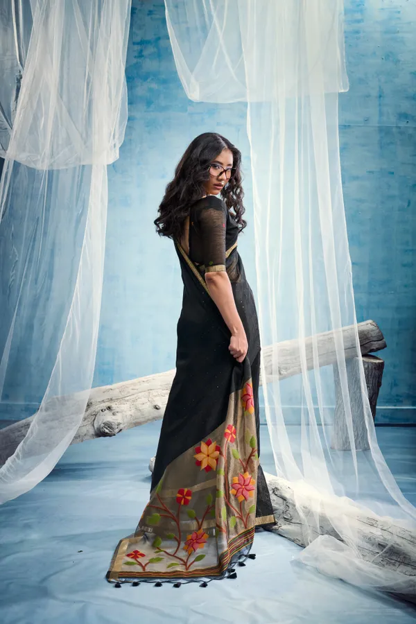 Jet_Black_Linen_Organza_Saree_With_Floral_Organza_Pallu_Zari_Border_Default_Title