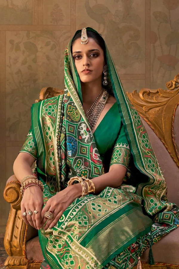 Dark_Green_Banarasi_Silk_Patola_Saree_With_Rich_Weave_Heritage_Motifs_Default_Title