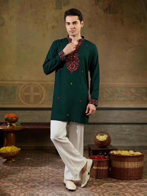 Green_Rayon_Straight_Embroidered_Kurta_For_Men