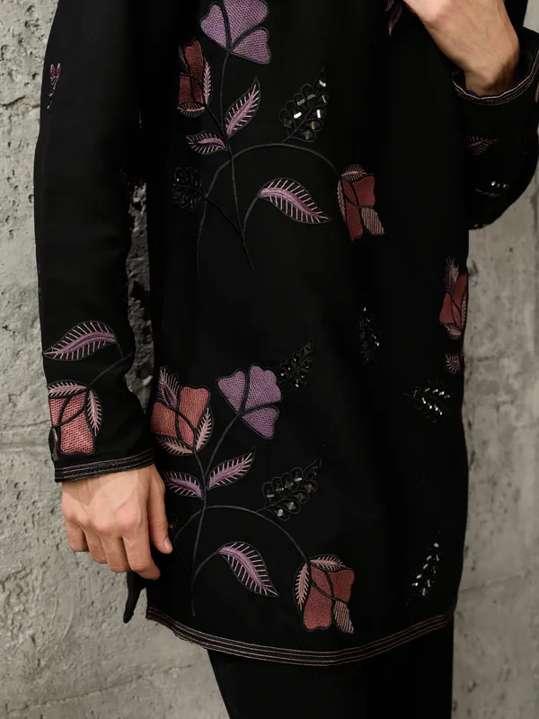 Black_Japanese_Cotton_Straight_Printed_Kurta_For_Men