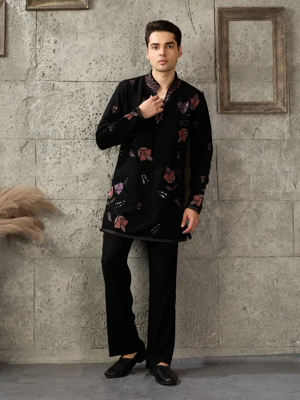 Black_Japanese_Cotton_Straight_Printed_Kurta_For_Men