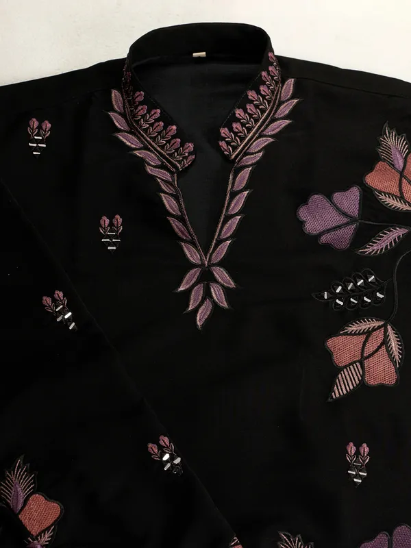 Black_Japanese_Cotton_Straight_Printed_Kurta_For_Men