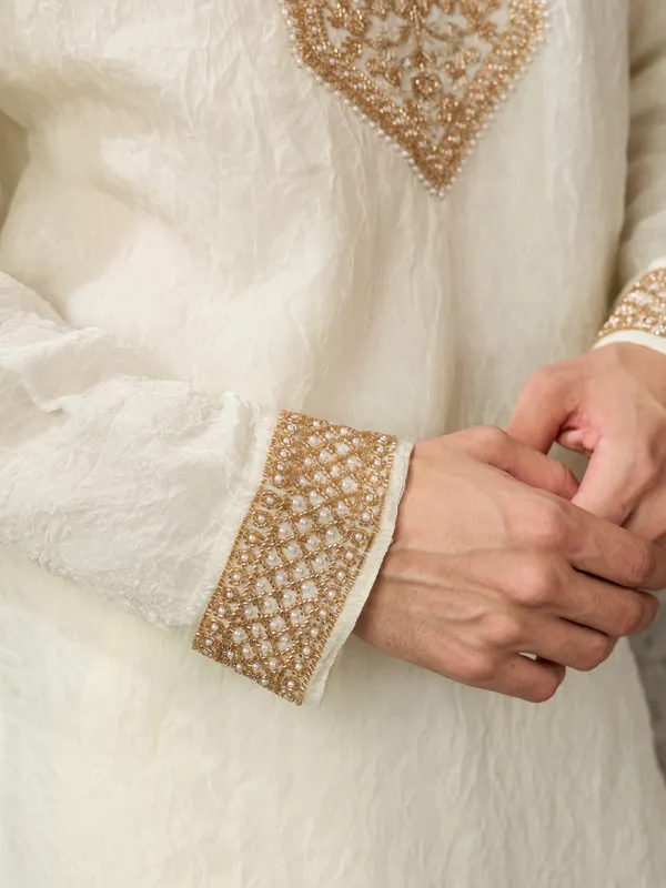 Ivory_Crush_Straight_Fit_Embroidered_Kurta_For_Men