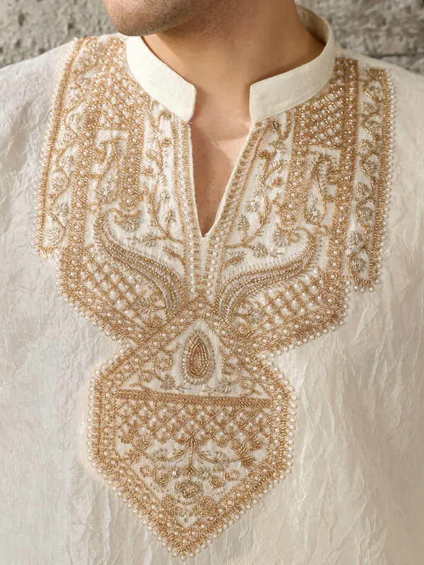 Ivory_Crush_Straight_Fit_Embroidered_Kurta_For_Men