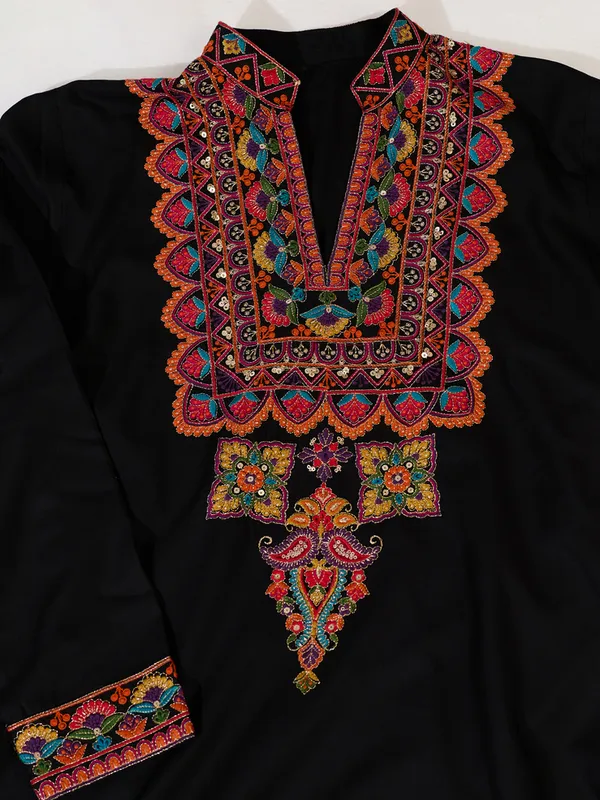 Black_Rayon_Straight_Embroidered_Kurta_For_Men