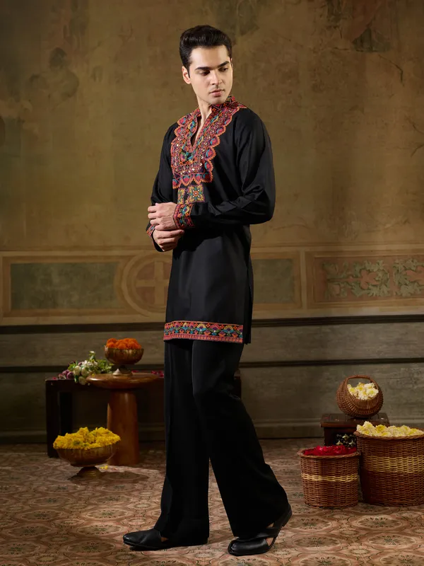 Black_Rayon_Straight_Embroidered_Kurta_For_Men