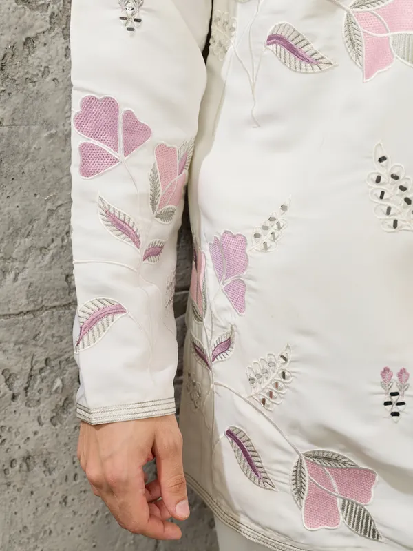 Cream_Japanese_Cotton_Straight_Printed_Kurta_For_Men