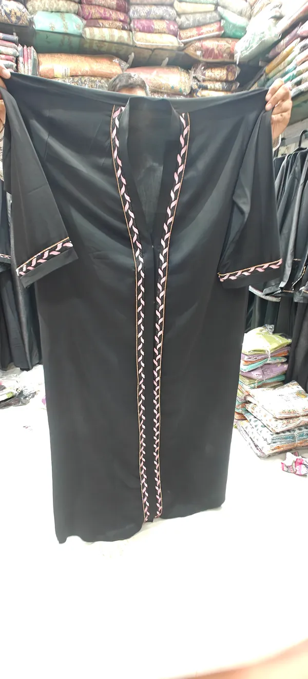 Black_Parata_Full-Length_Burqa_For_Women