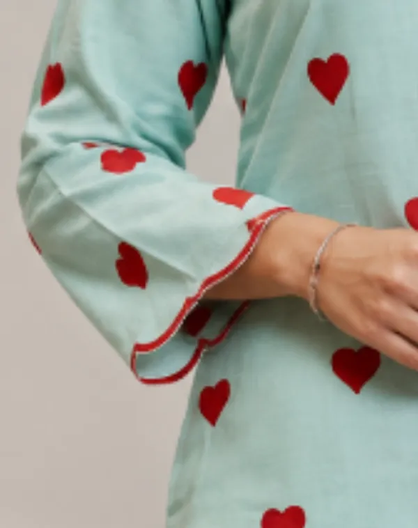 Aqua_Riyon_Rayon_Cotton_Suit_For_Women