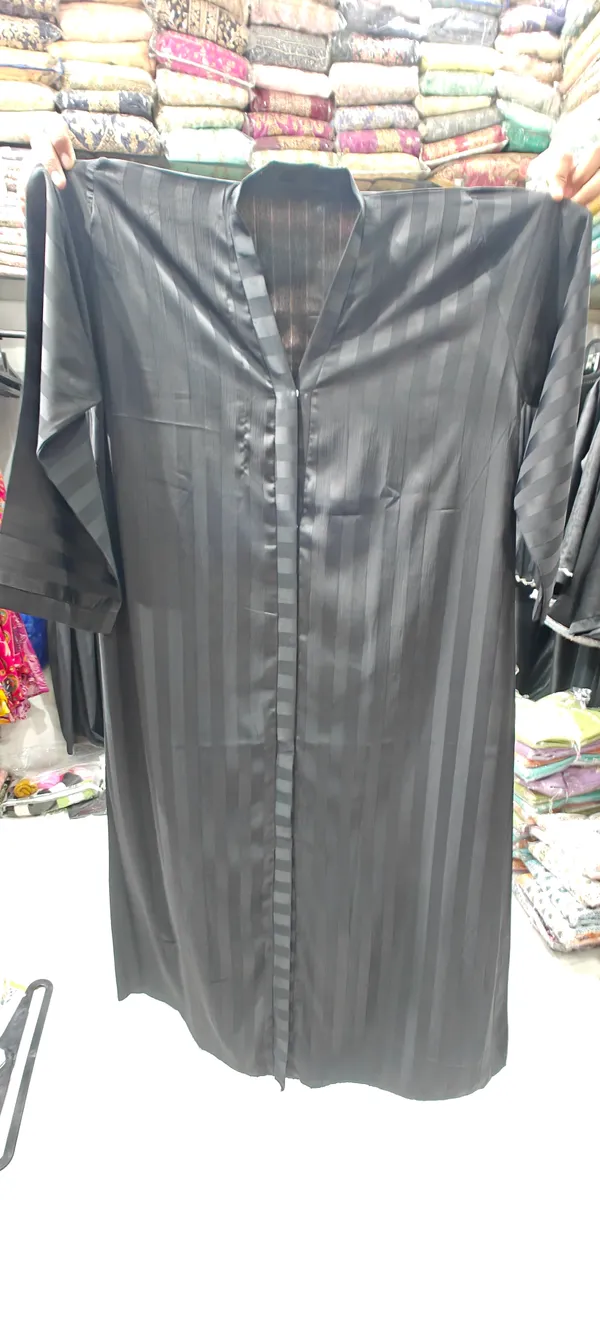 Black_Parata_Lining_Striped_Burqa_For_Women