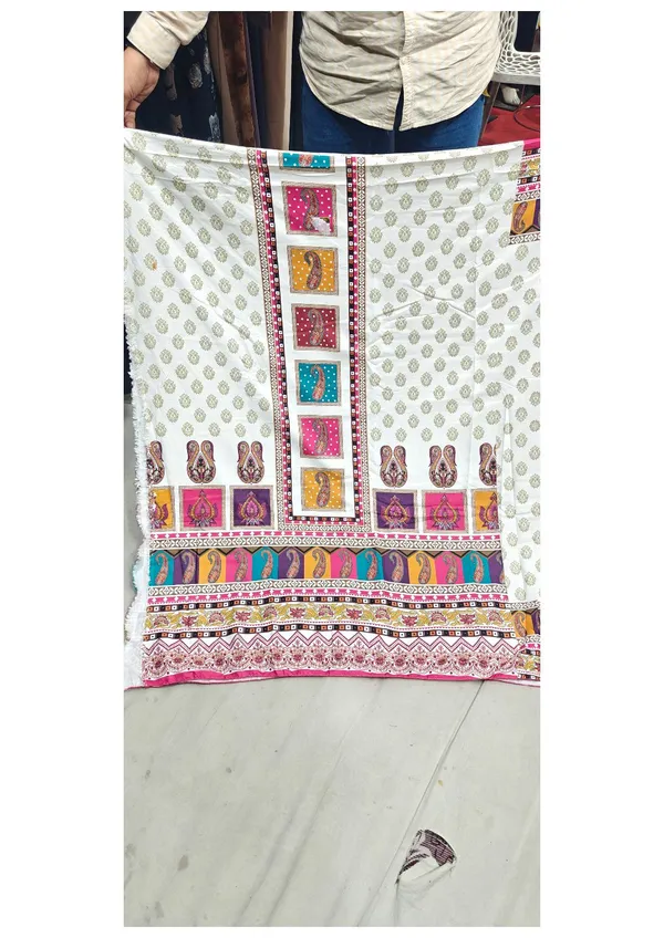 White_Rayon_Printed_Pakistani_Suit_For_Women