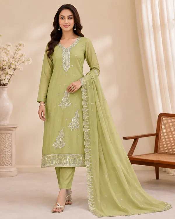 Green_Star_Georgette_Ladies_Suit_For_Women