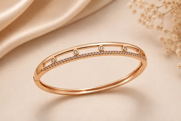 Gold-Tone_Crystal_Embellished_Bangle_For_Women