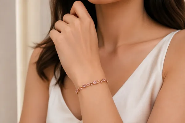 Rose_Gold_Bracelet_With_Pink_Stones_For_Women