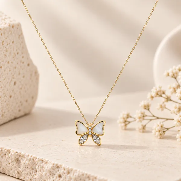 Gold_Butterfly_Pendant_Necklace_For_Women