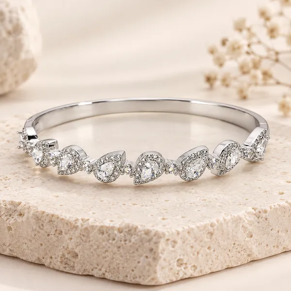 Silver_Tone_Crystal_Embellished_Bangle_For_Women