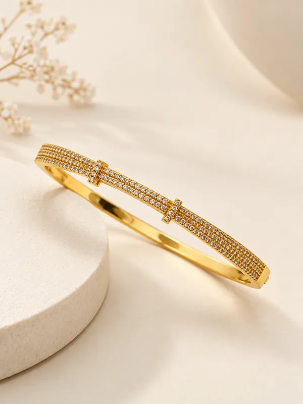 Gold_Tone_Crystal_Embellished_Bangle_For_Women