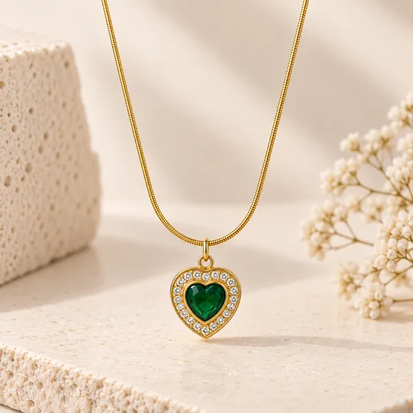 Gold_Tone_Green_Heart_Pendant_Necklace_For_Women