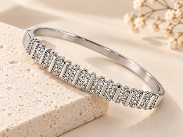 Silver_Crystal_Bangle_For_Women