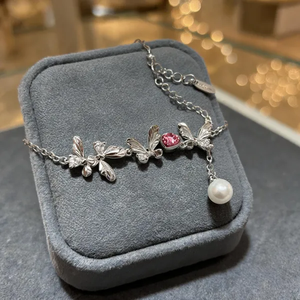Silver_Copper_Alloy_Floral_Crystal_Bracelet_For_Women