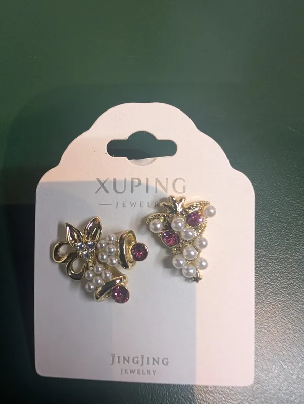 Gold_Pearl_Copper_Alloy_Floral_Stud_Earrings_For_Women