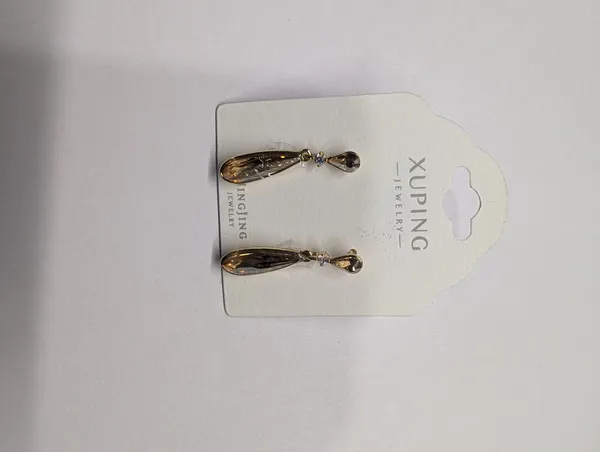 Gold_Copper_Alloy_Stone_Drop_Earrings_For_Women
