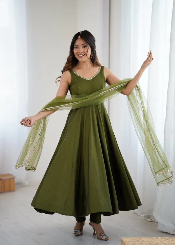 Roman_Silk_Chanderi_Anarkali_Set_With_Dupatta_Green