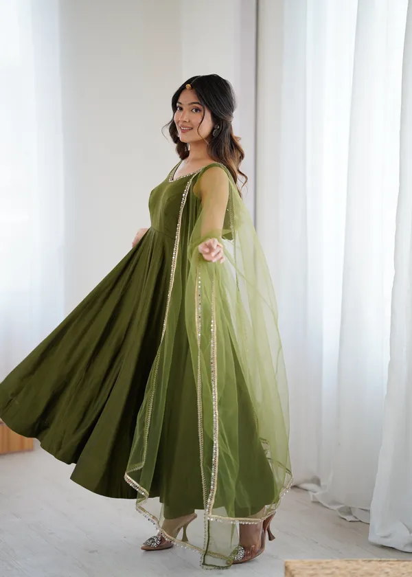 Roman_Silk_Chanderi_Anarkali_Set_With_Dupatta_Green