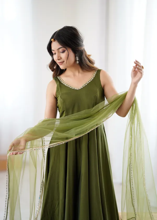 Roman_Silk_Chanderi_Anarkali_Set_With_Dupatta_Green