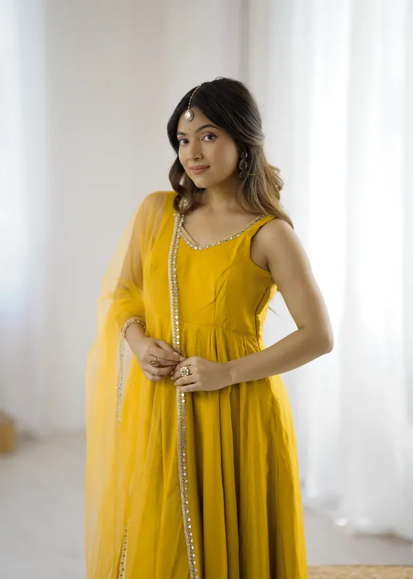 Roman_Silk_Chanderi_Anarkali_Set_With_Dupatta_Yellow