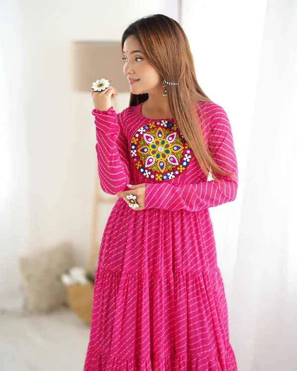 Pure_Soft_Fox_Georgette_Laheriya_Print_Fully_Flared_Anarkali_Gown_Rani