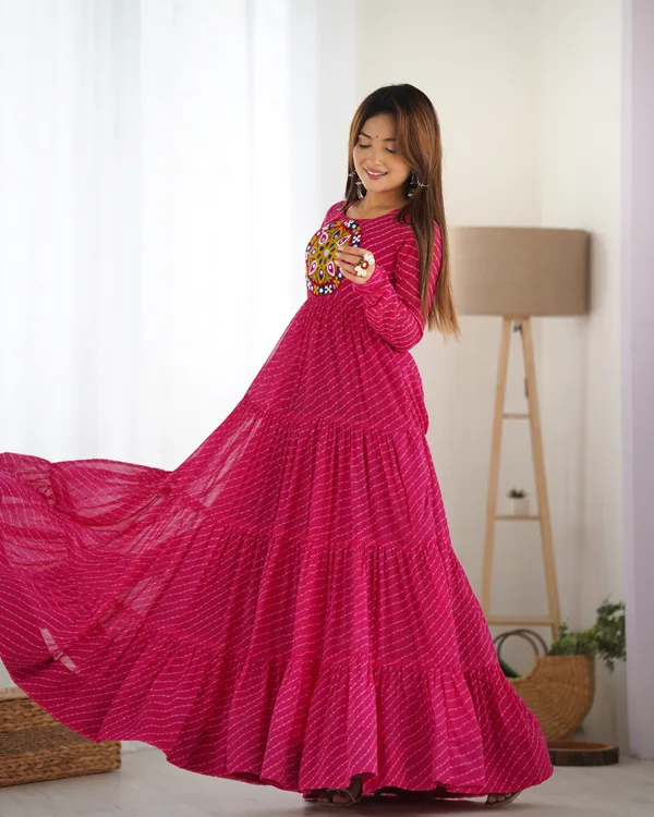 Pure_Soft_Fox_Georgette_Laheriya_Print_Fully_Flared_Anarkali_Gown_Rani