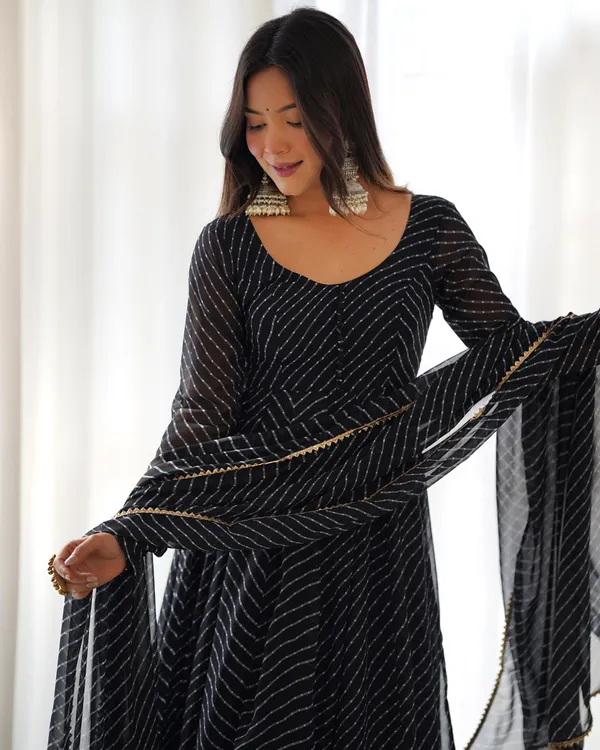 Women_Leheriya_Printed_Georgette_Anarkali_Kurta_Set_Black1
