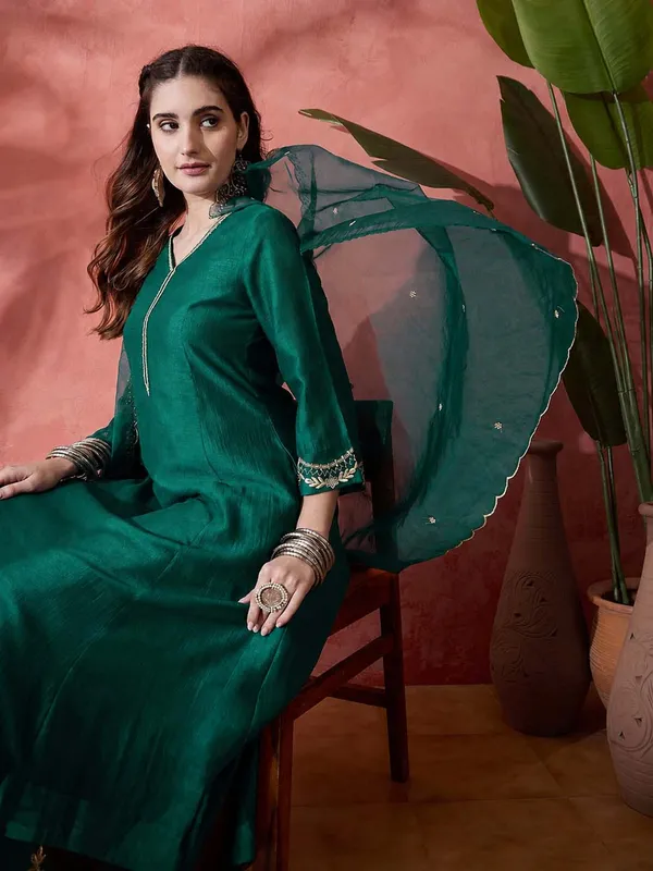 Elegant_Zari_Embroidered_Silk_Blend_Anarkali_Set_Rama