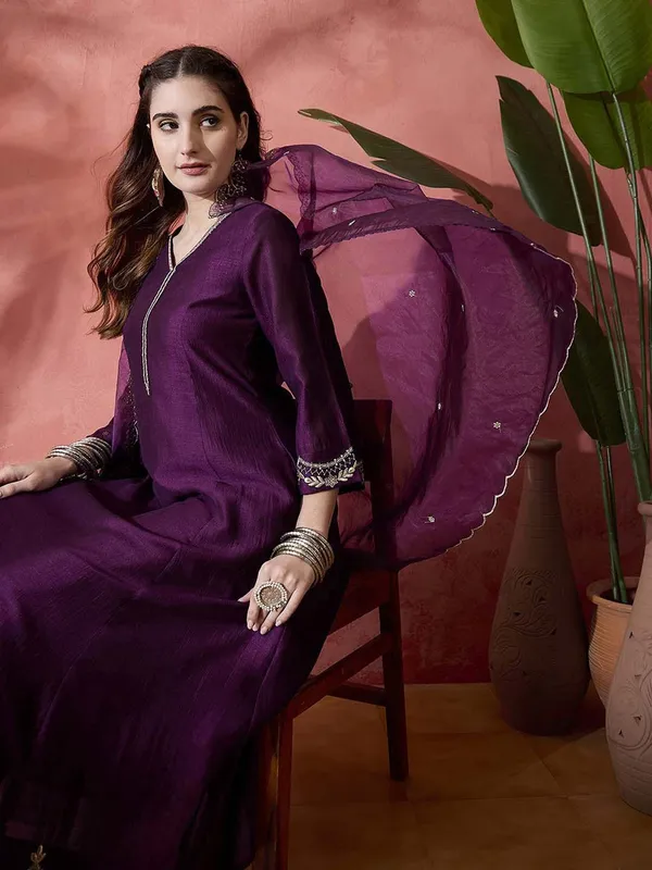 Elegant_Zari_Embroidered_Silk_Blend_Anarkali_Set_Wine