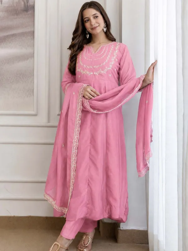 Embroidery_Vichitra_Silk_Anarkali_Kurta_Pant_Set_With_Dupatta_Pink