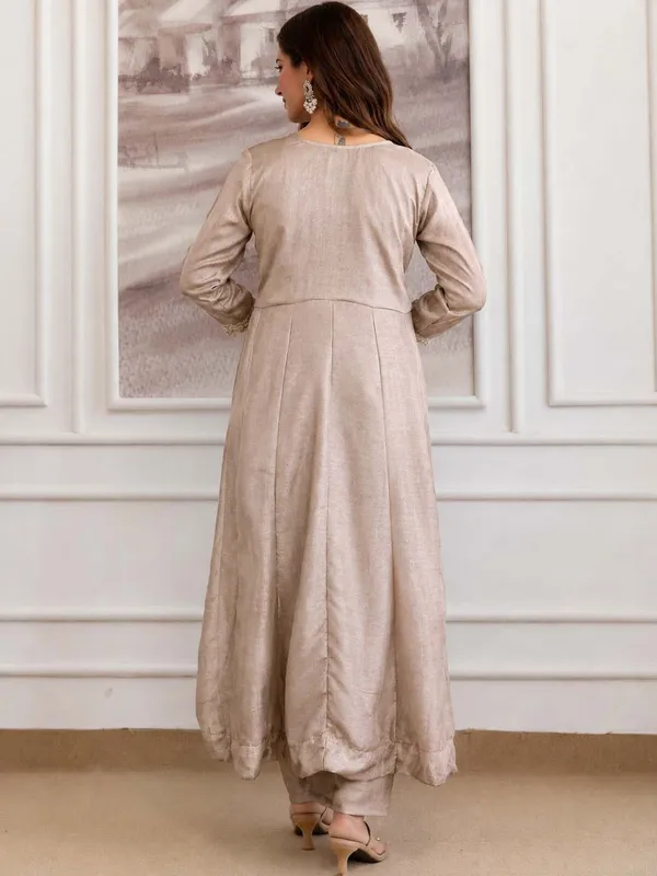 Embroidery_Vichitra_Silk_Anarkali_Kurta_Pant_Set_With_Dupatta_Cream